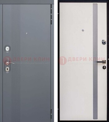 Входная серая дверь МДФ со стеклянной вставкой внутри ДМ-271 в Наро-Фоминске