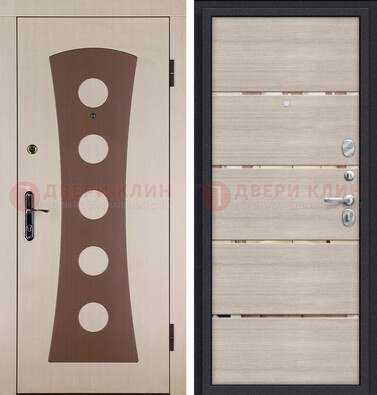Светлая металлическая дверь с МДФ в квартиру ДМ-365 в Наро-Фоминске