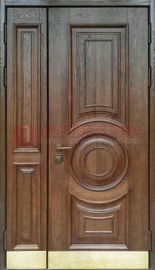 Коричневая двухстворчатая дверь с массивом дуба ДМД-71 в Наро-Фоминске