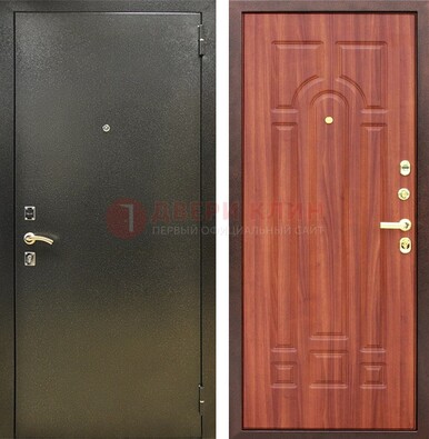 Входная темно-серая дверь с порошковой отделкой и МДФ Миланский орех ДП-281 в Наро-Фоминске