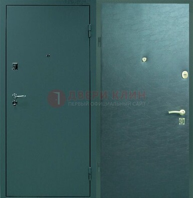 Зеленая стальная дверь с порошковым покрытием ДП-93 в Наро-Фоминске