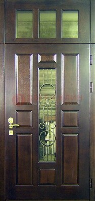 Парадная дверь со стеклянными вставками и ковкой ДПР-1 в офисное здание в Наро-Фоминске