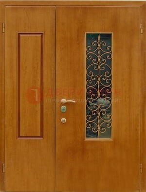 Входная дверь Дверь со вставками из стекла и ковки ДПР-20 в холл в Наро-Фоминске