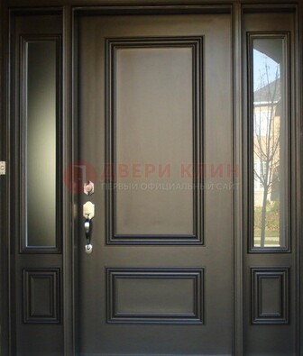 Парадная дверь с отделкой массив ДПР-65 в загородный дом в Наро-Фоминске