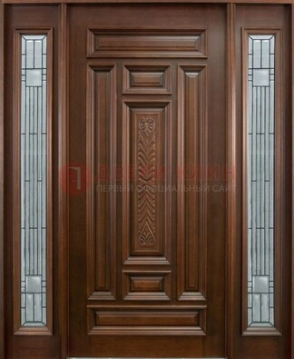 Парадная дверь с резьбой ДПР-70 в кирпичный дом в Наро-Фоминске
