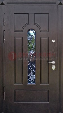 Металлическая дверь со стеклом и ковкой в цвете венге ДСК-142 в Наро-Фоминске