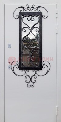 Белая уличная дверь Порошок со стеклом и ковкой ДСК-222 в Наро-Фоминске