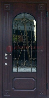 Стальная дверь со стеклом и ковкой ДСК-80 в загородный дом в Мурманске