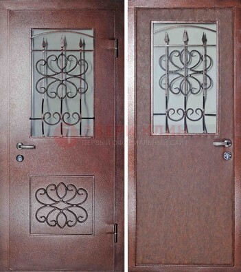 Железная дверь с прозрачным стеклом и ковкой ДСК-85 в кафе в Наро-Фоминске