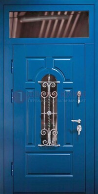 Синяя железная филенчатая дверь со стеклом и ковкой ДСК-97 в Наро-Фоминске