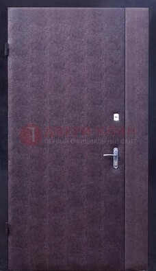 Бордовая металлическая тамбурная дверь ДТМ-3 в Наро-Фоминске