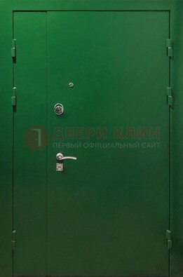 Зеленая распашная тамбурная дверь Порошок ДТМ-47 в Наро-Фоминске