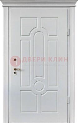 Белая уличная дверь с виноритом для дома ДВТ-247 в Наро-Фоминске