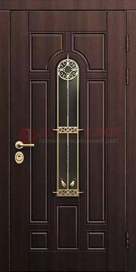 Железная коричневая дверь с виноритом и фрезерованной панелью ДВТ-93 в Наро-Фоминске
